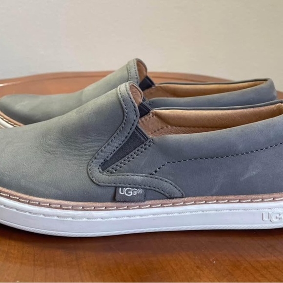 Ugg Women’s Soledad Slip-on Casual Loafer Shoes - Picture 4 of 7